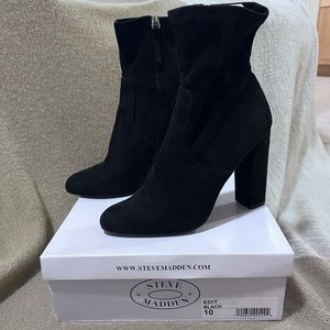 Steve Madden Black Suede Heeled Boots. Size 10.